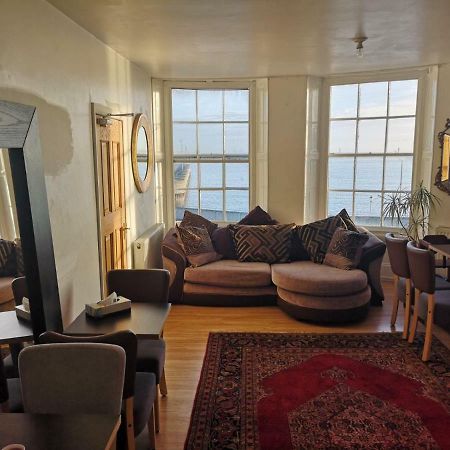 Whole Flat Next To Dover Port With Parking Екстериор снимка